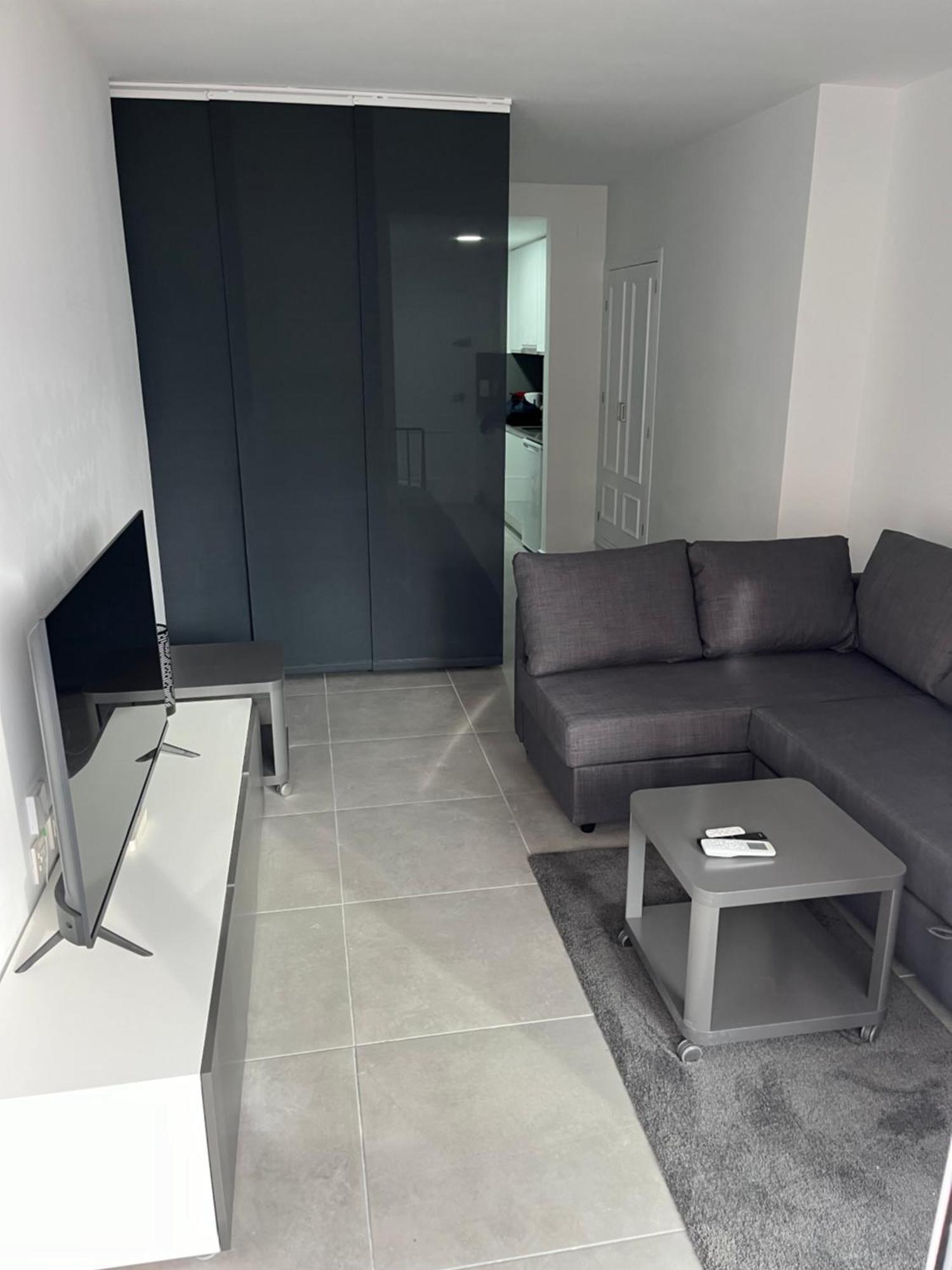 Apartment 1 Minute Walking From Playa Del Cura ตอร์เรเวียคา ภายนอก รูปภาพ