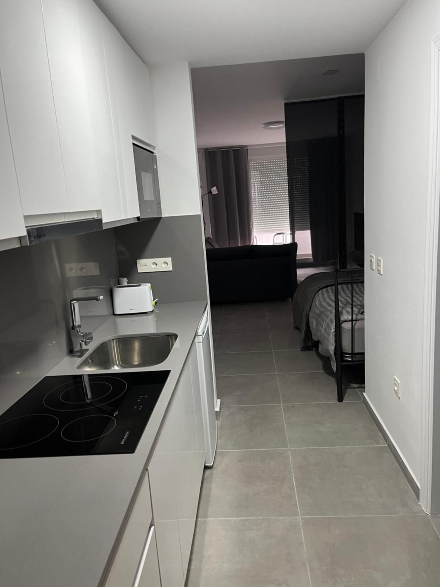 Apartment 1 Minute Walking From Playa Del Cura ตอร์เรเวียคา ภายนอก รูปภาพ